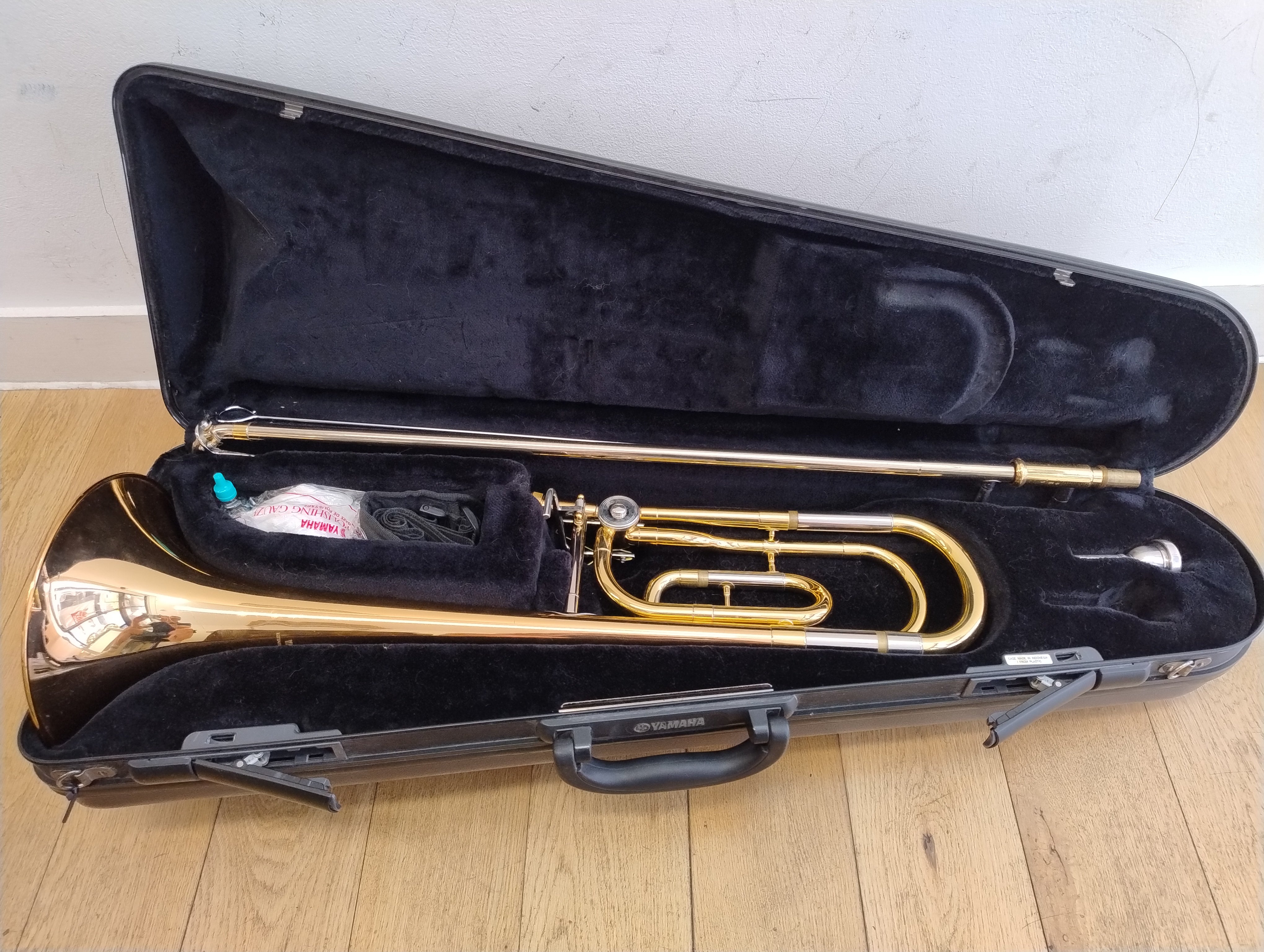 Yamaha YSL446G Bb/F Trombone (Pre-owned)