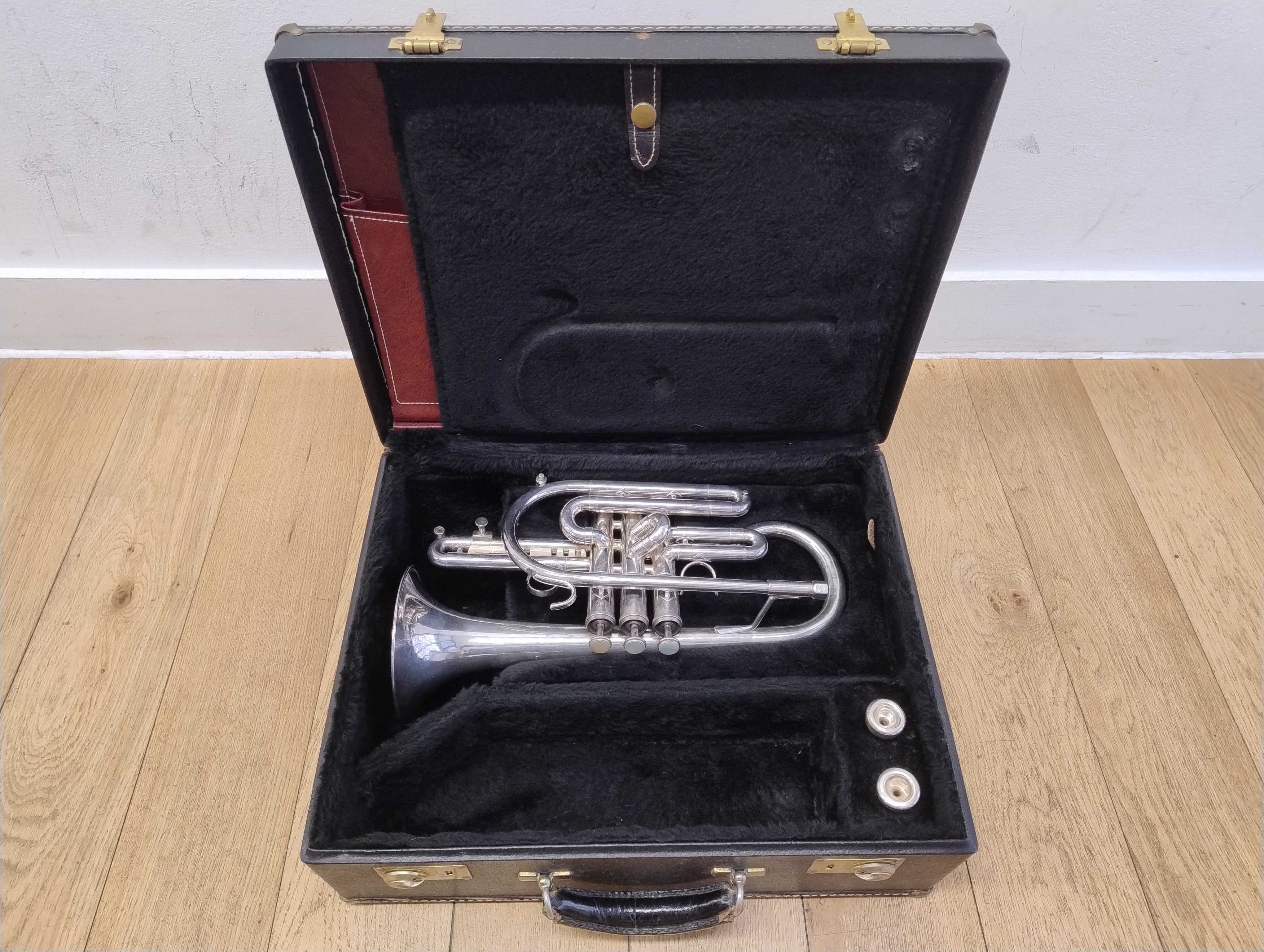 Getzen Eterna Bb Cornet (Pre-owned)