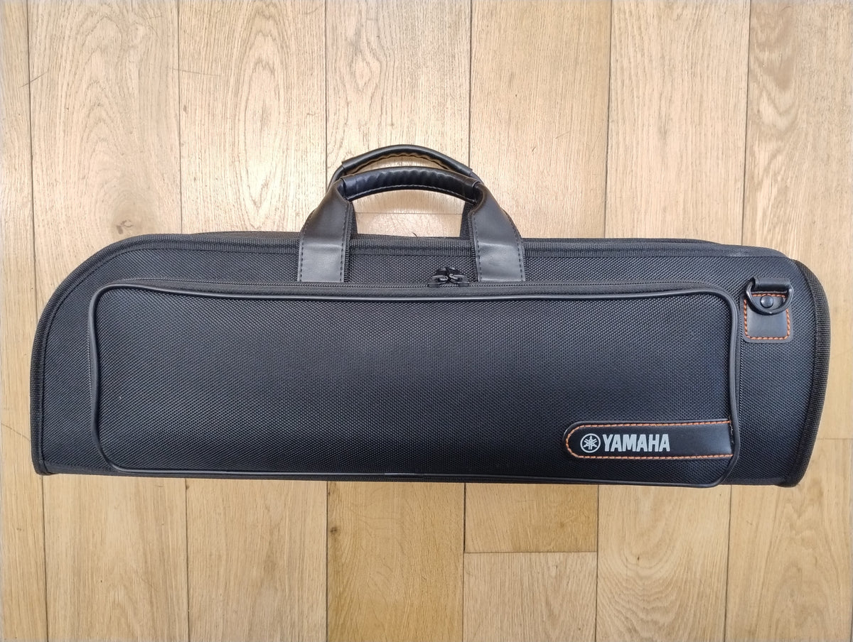 Yamaha YTR2330 Bb Trumpet (Pre-owned)