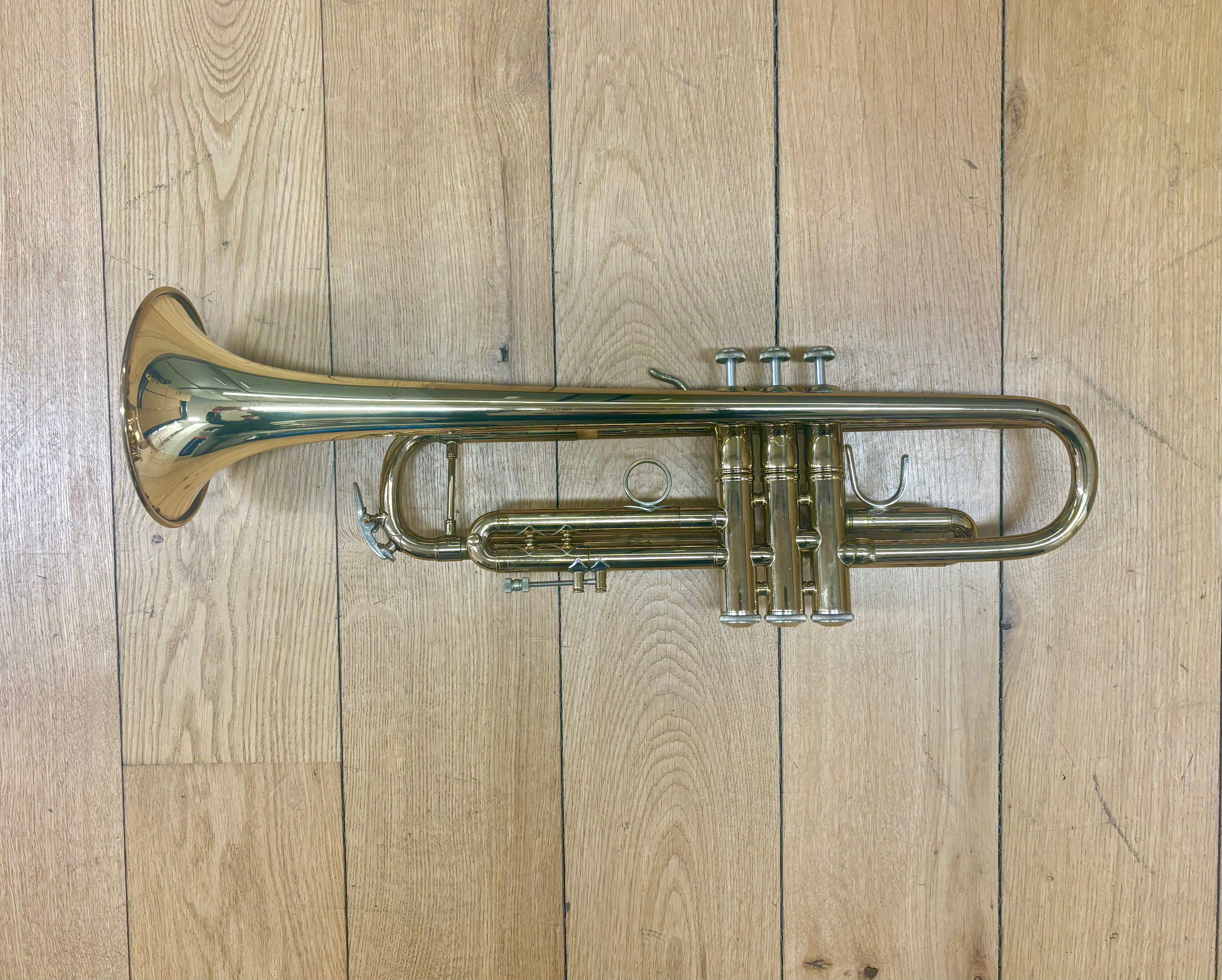 Bach Stradivarius LR180ML37 Bb Trumpet (Pre-owned)