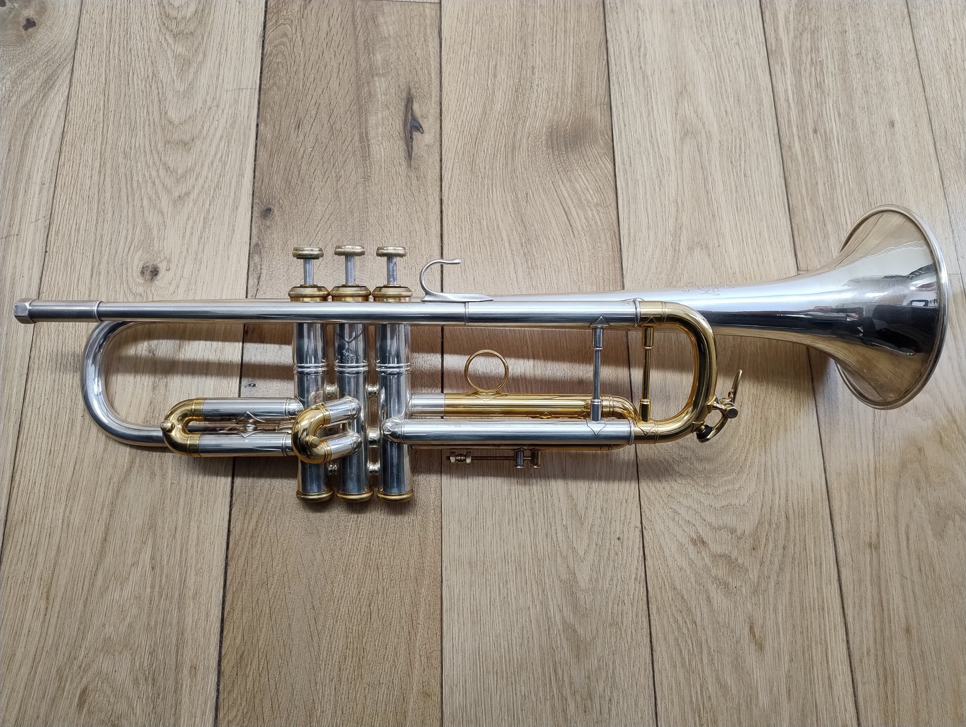 Bach Stradivarius Mount Vernon Bb Trumpet (Pre-owned)