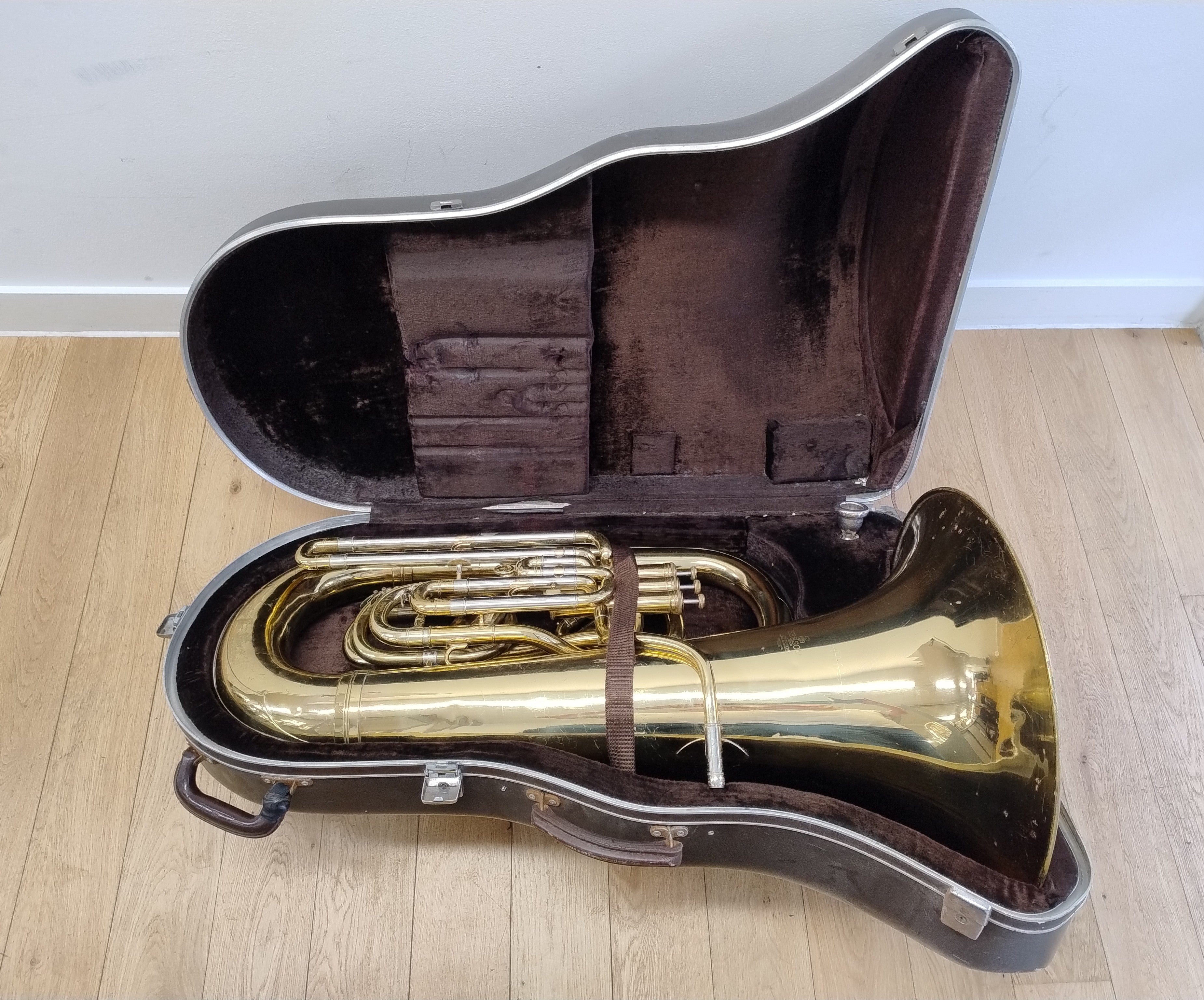 Besson Sovereign 982 EEb Tuba (Pre-owned)