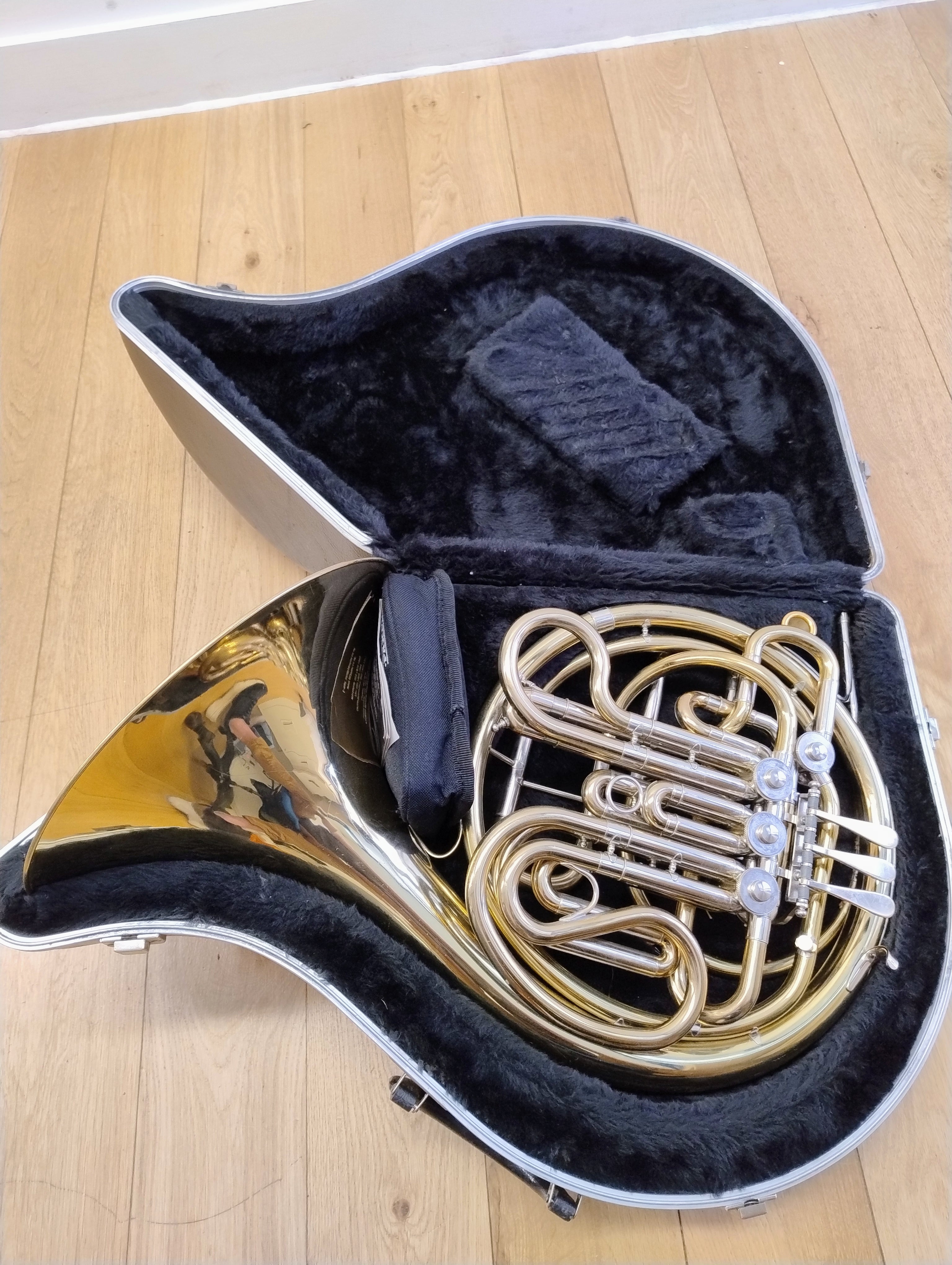 Holton H378 Full Double Horn  (Pre-owned)