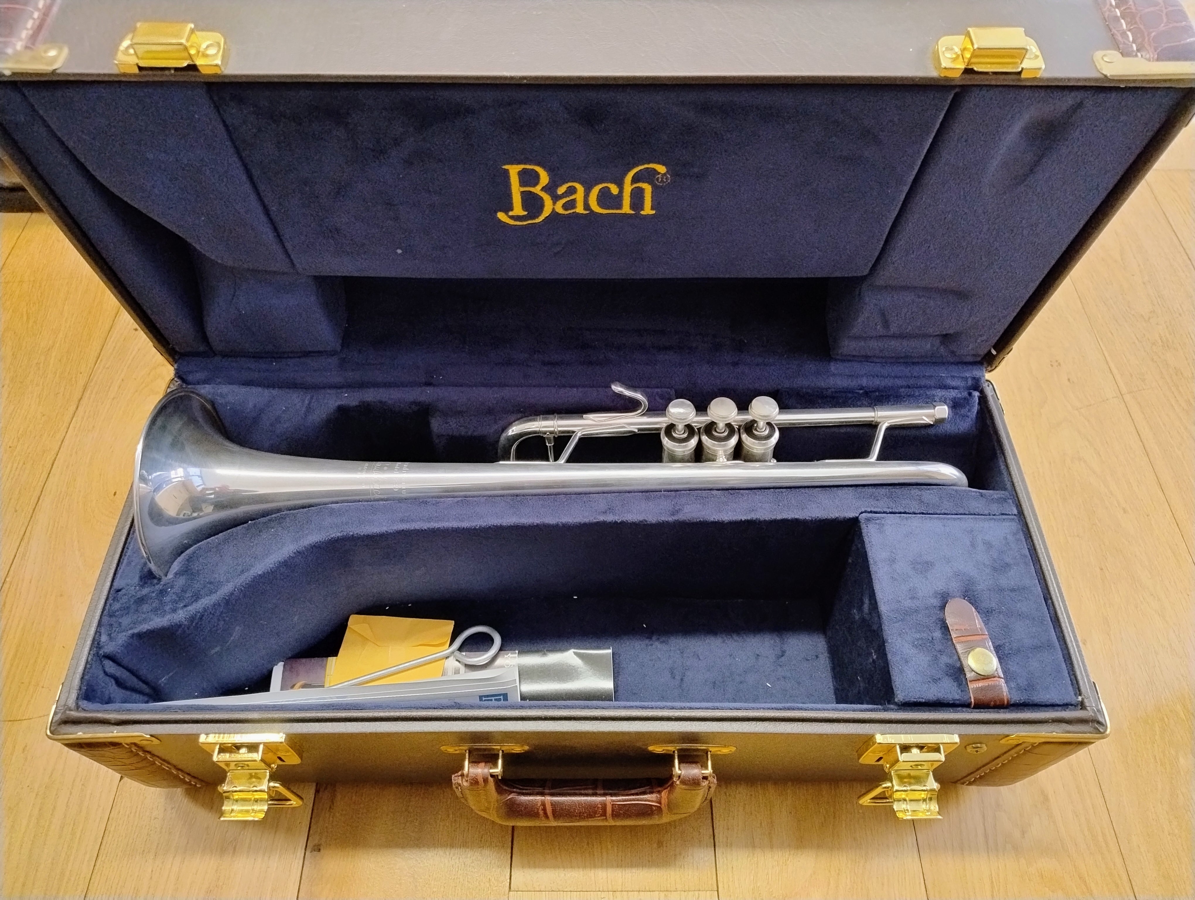 Bach Stradivarius SC180ML239 C/Bb Trumpet (Pre-owned)