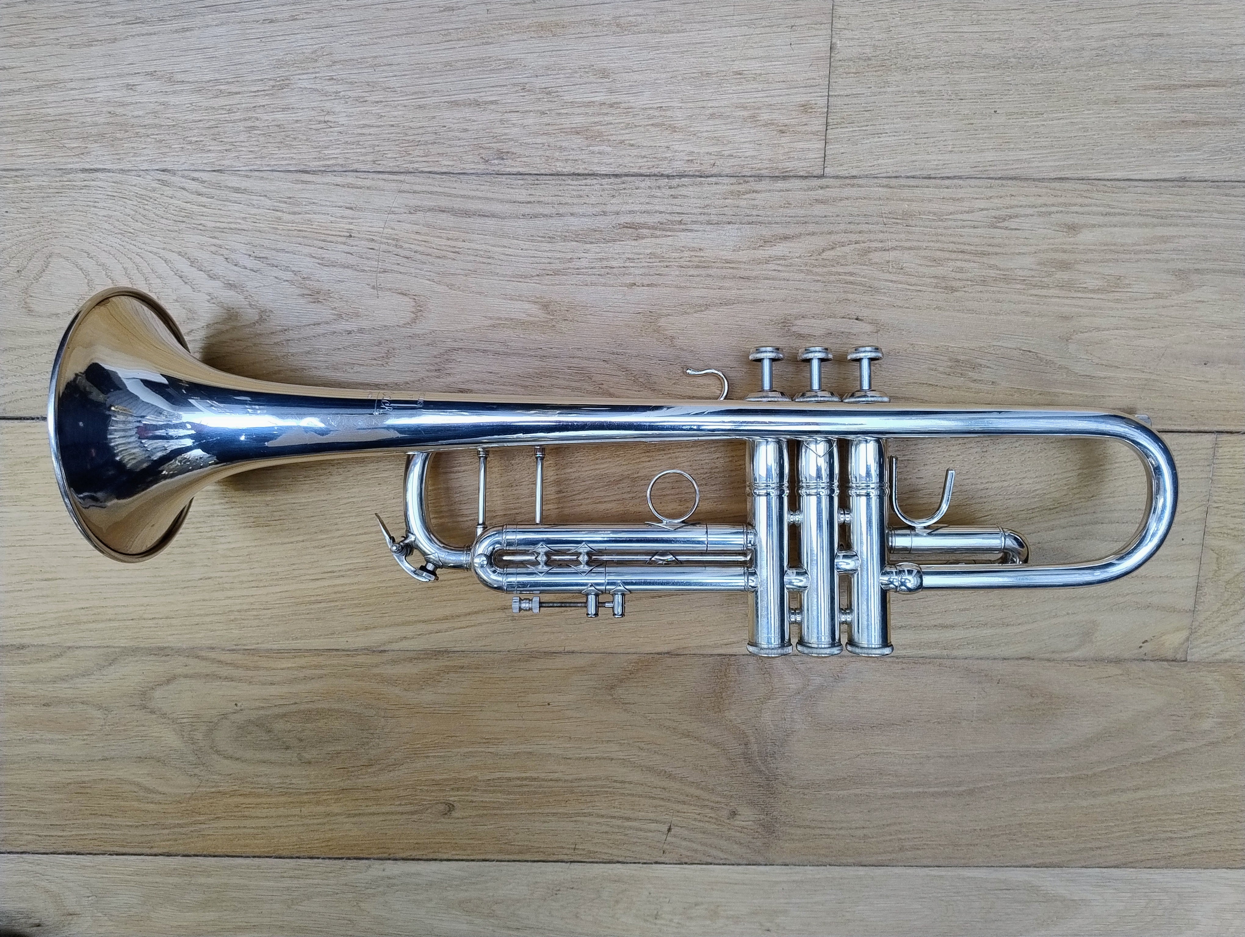 Bach Stradivarius S180ML37 Bb Trumpet (Pre-owned)