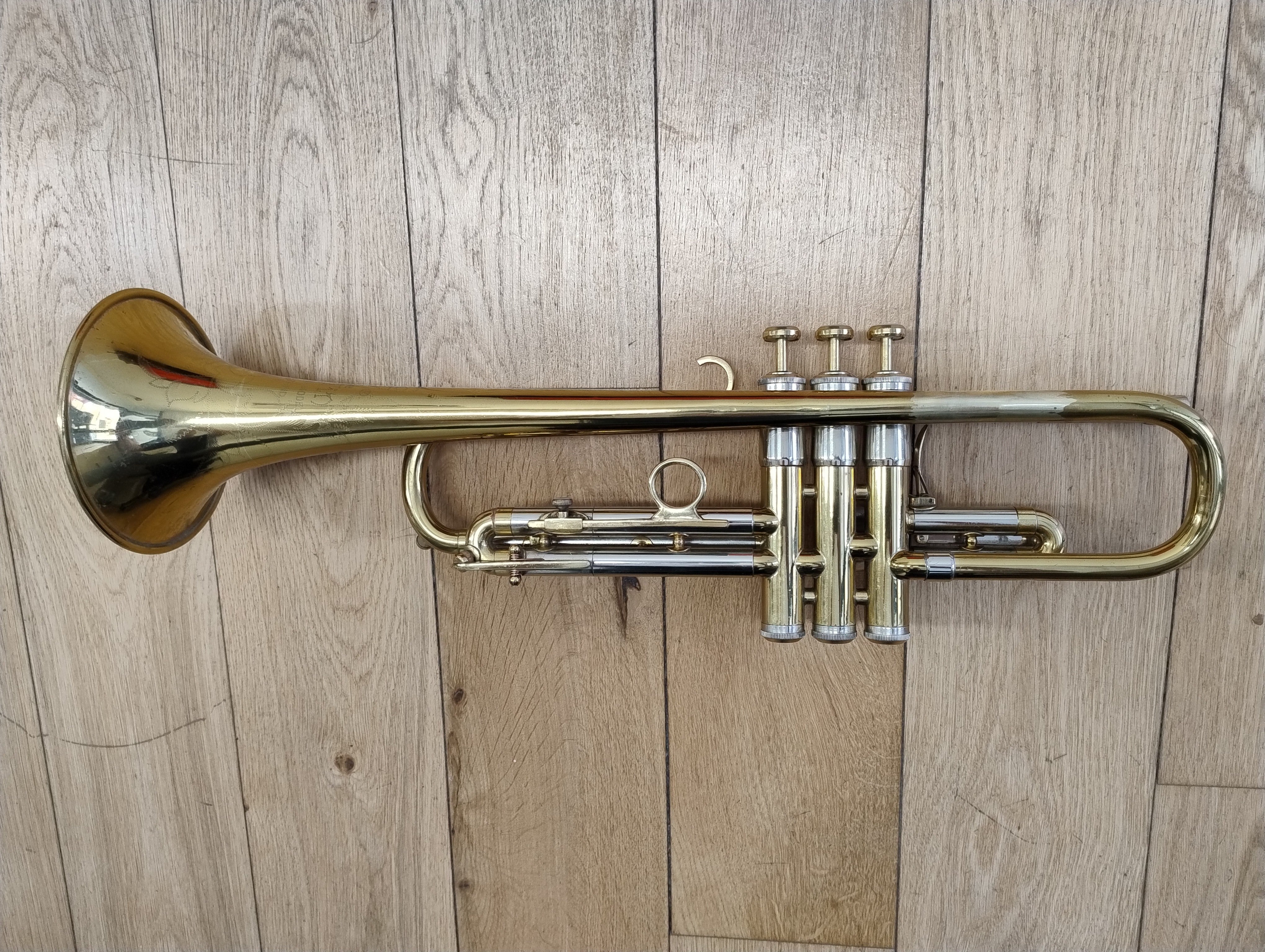 Martin Committee Deluxe Bb Trumpet  (Pre-owned)