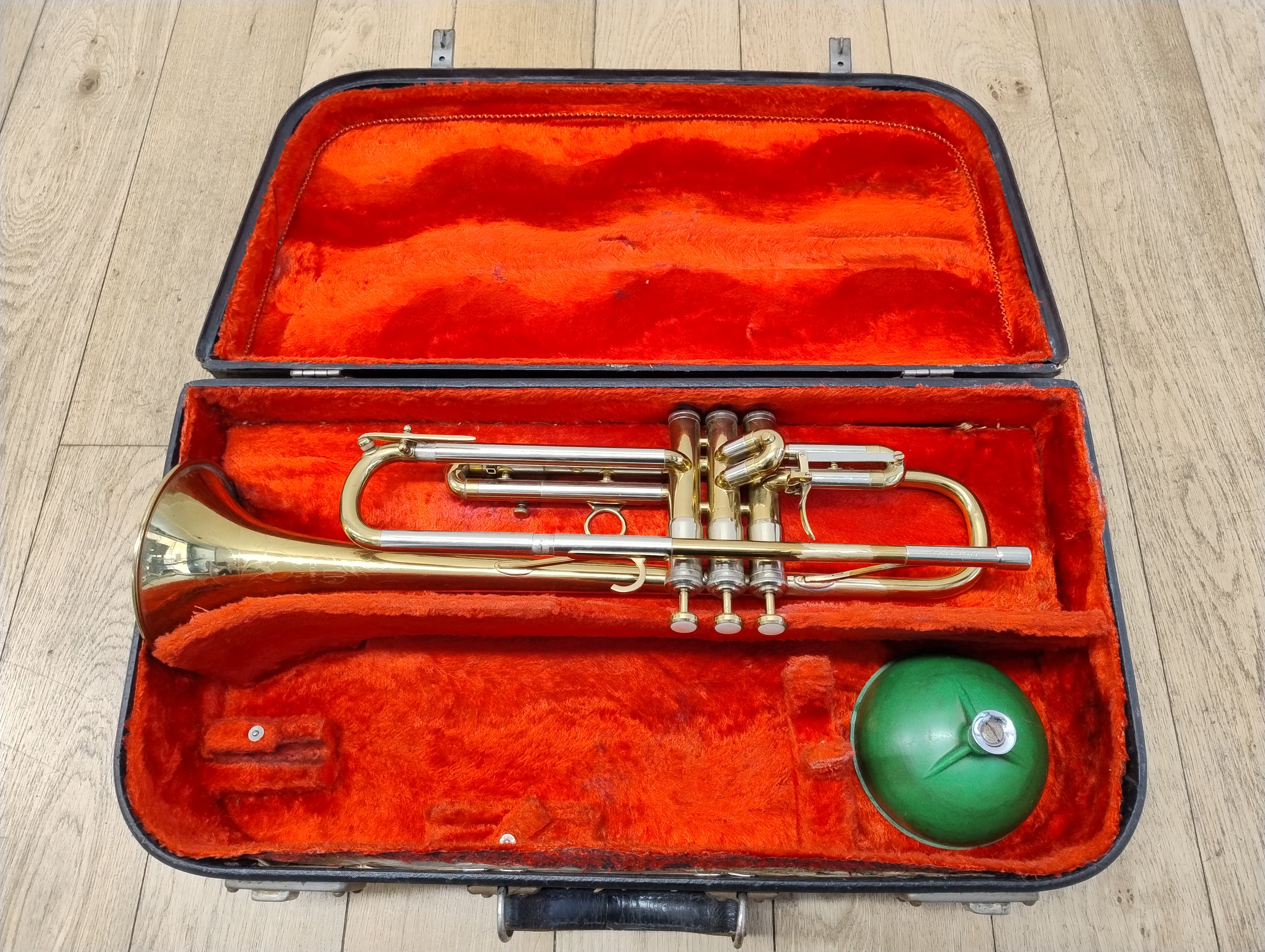 Martin Committee Deluxe Bb Trumpet  (Pre-owned)