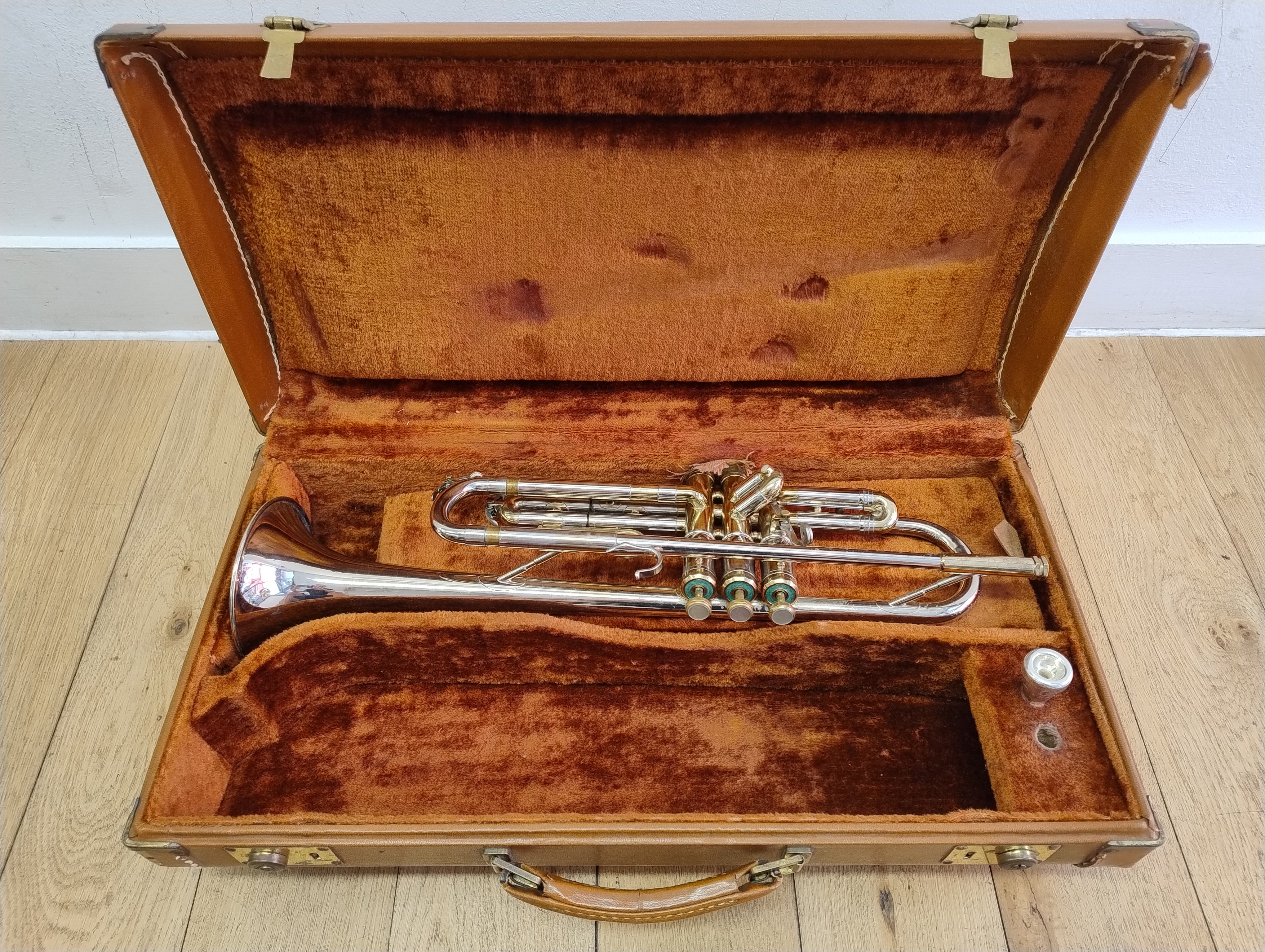 Olds Opera Bb Trumpet  (Pre-owned)