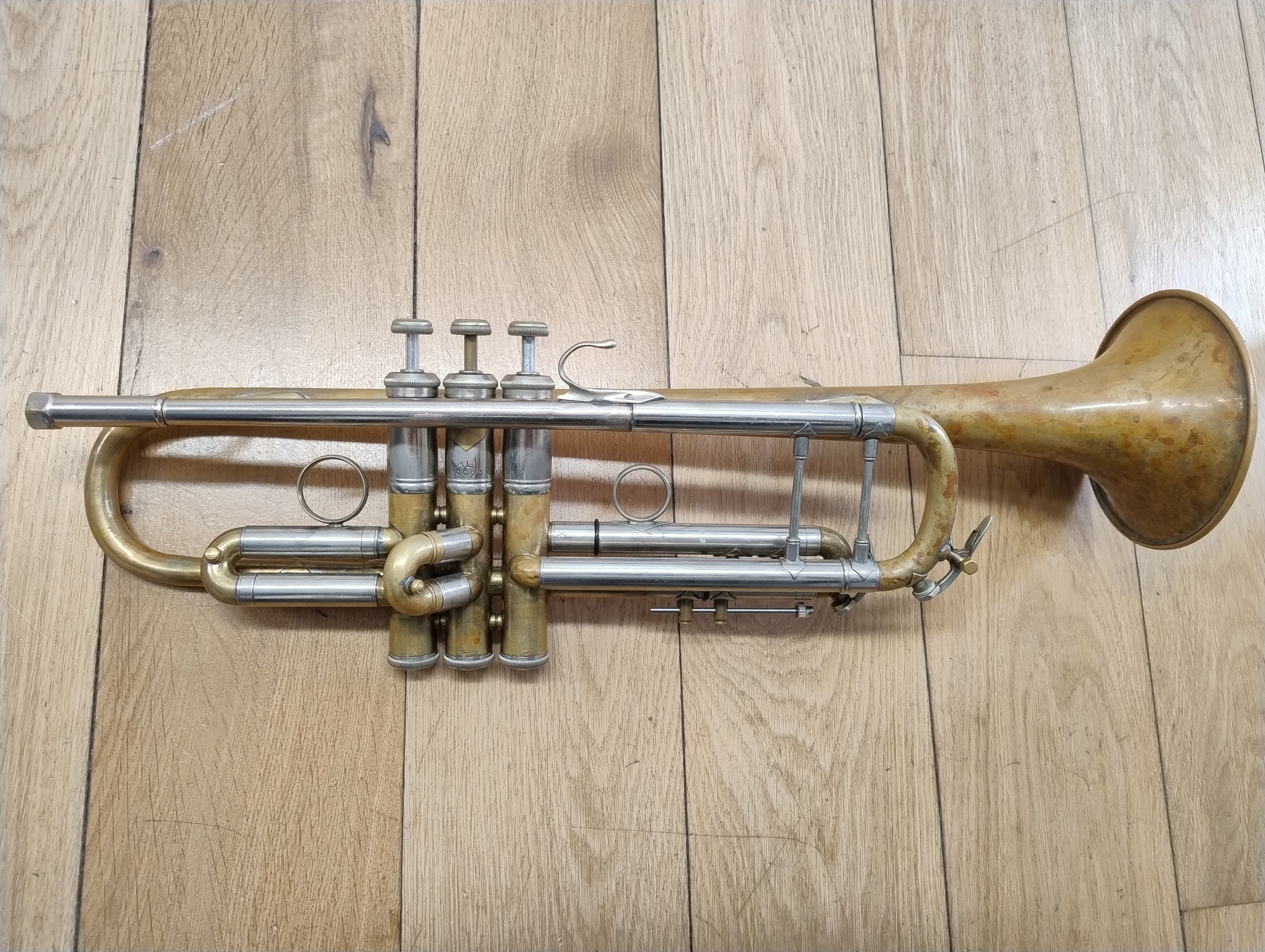 Bach Stradivarius 180ML37 Bb Trumpet  (Pre-owned)