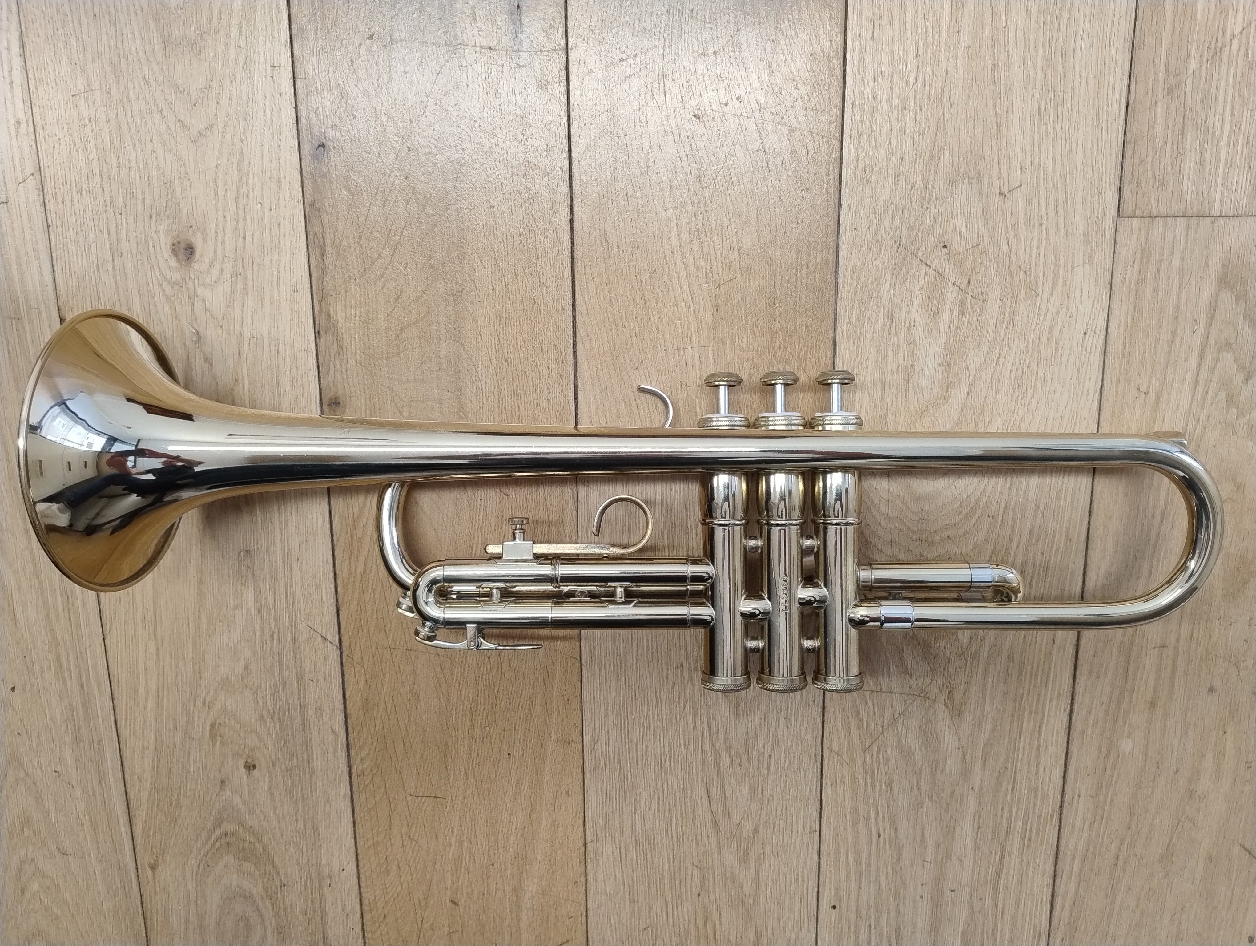 Olds Ambassador Bb Trumpet  (Pre-owned)