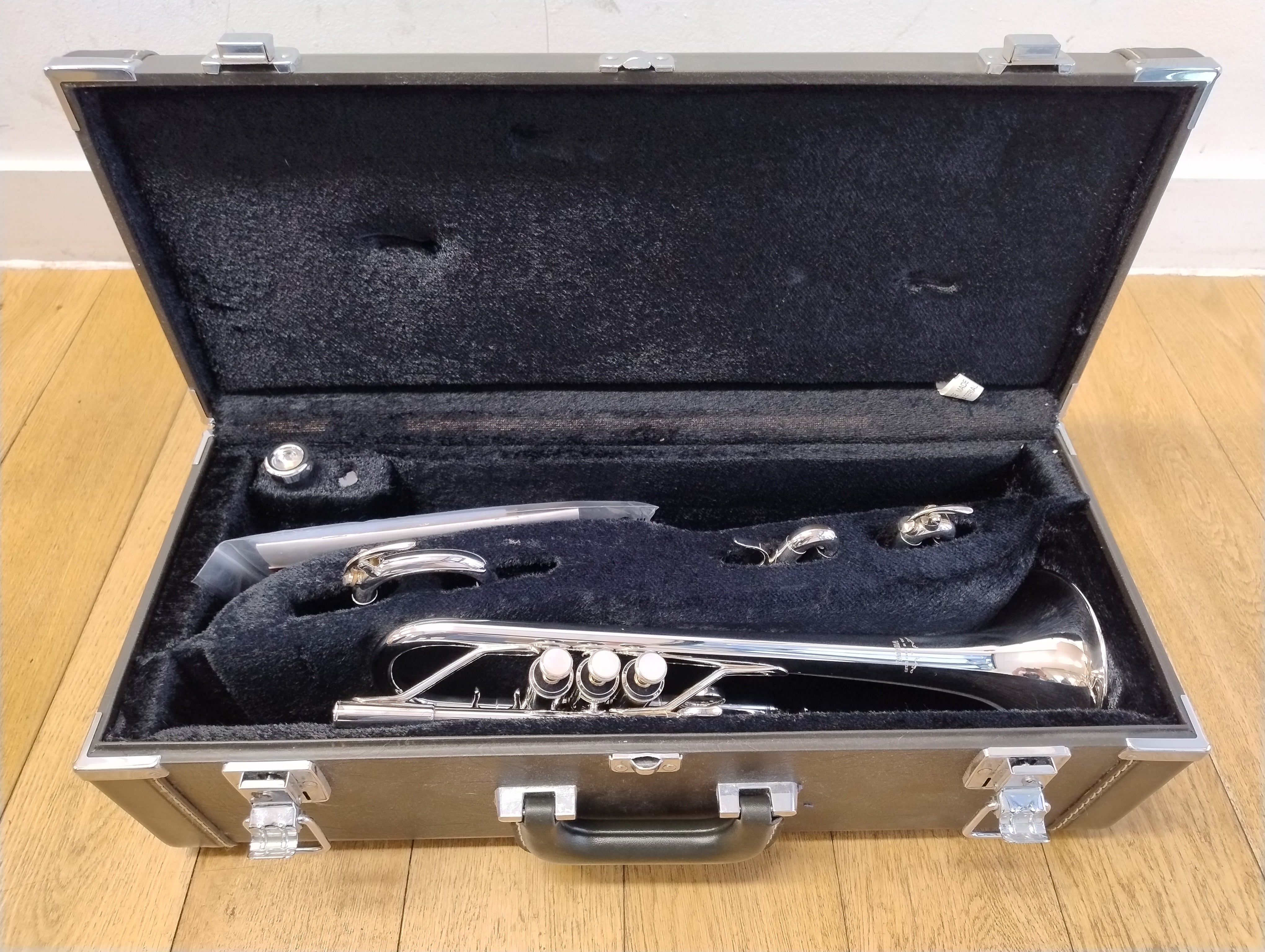 Yamaha YTR6610S Eb/D Trumpet  (Pre-owned)