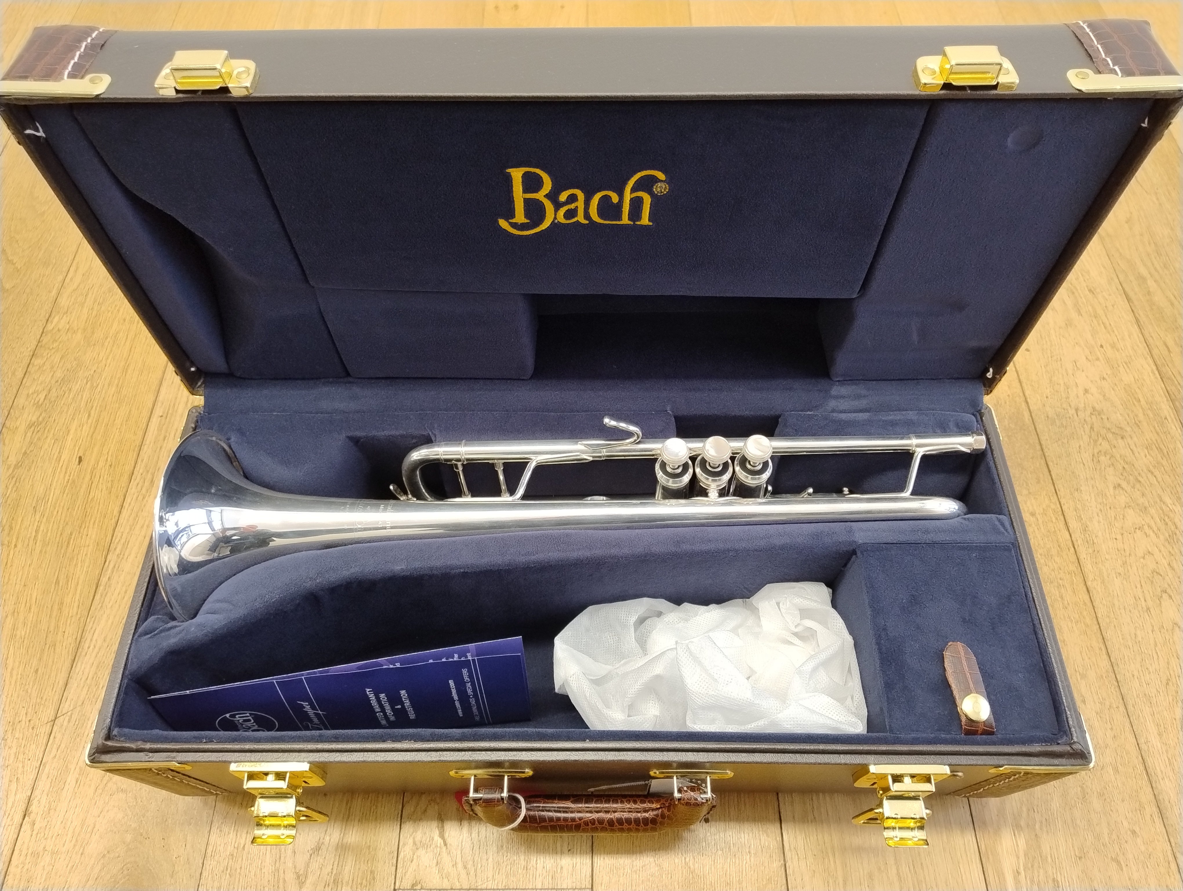Bach Stradivarius S180ML43 trumpet outfit, used