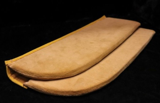 Gard multiple divider in camel velvet.. TACO